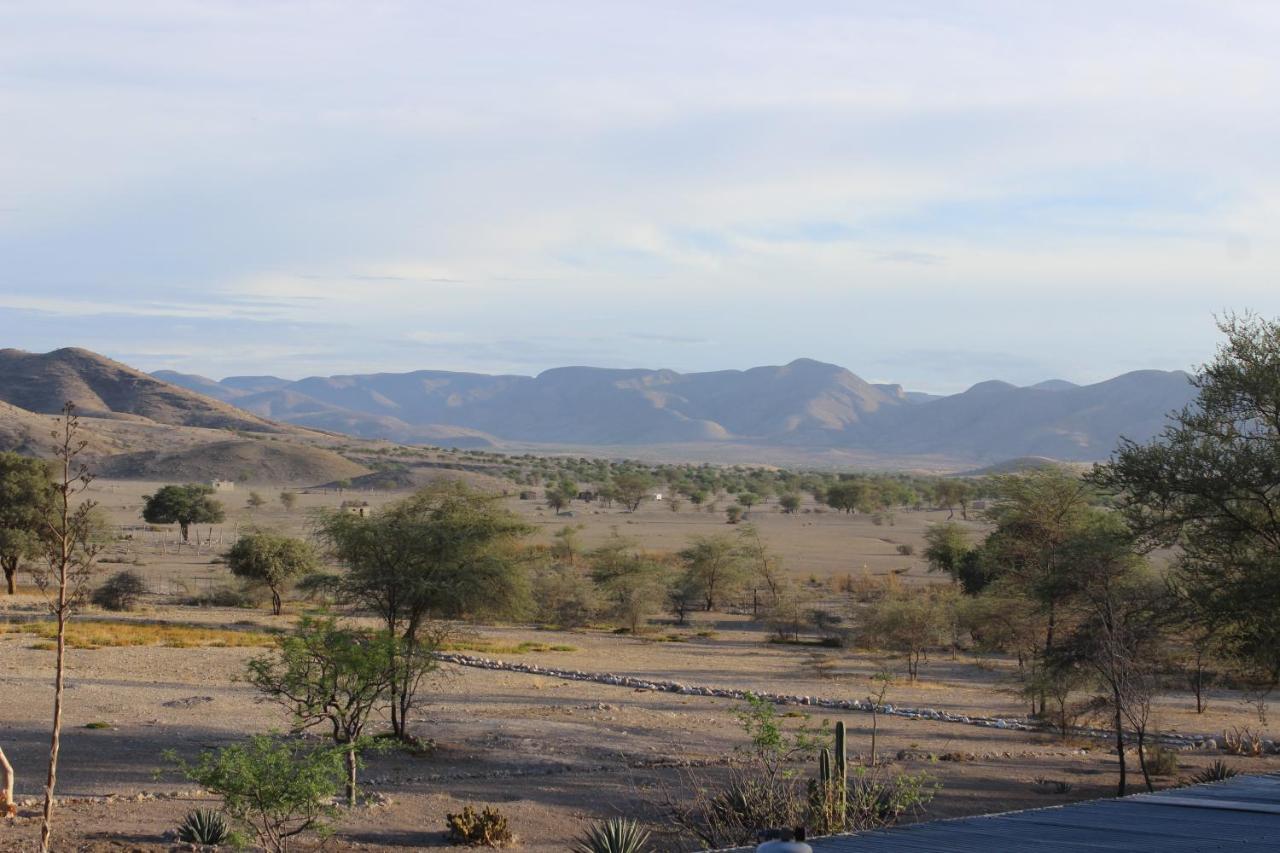 Fort Sesfontein Lodge & Safaris Kültér fotó